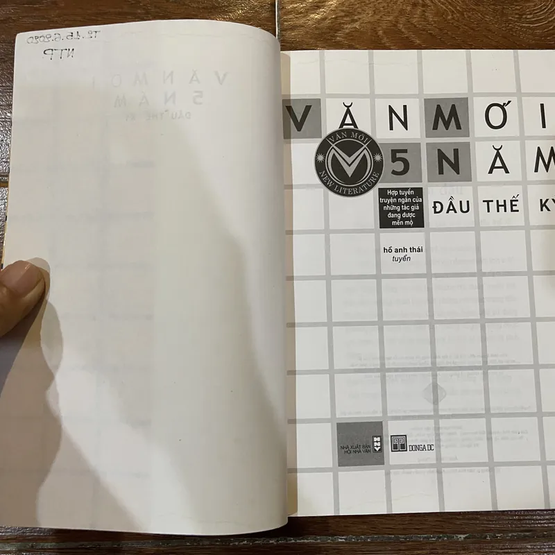 Văn mới 5 năm đầu thế kỷ (18) 717086