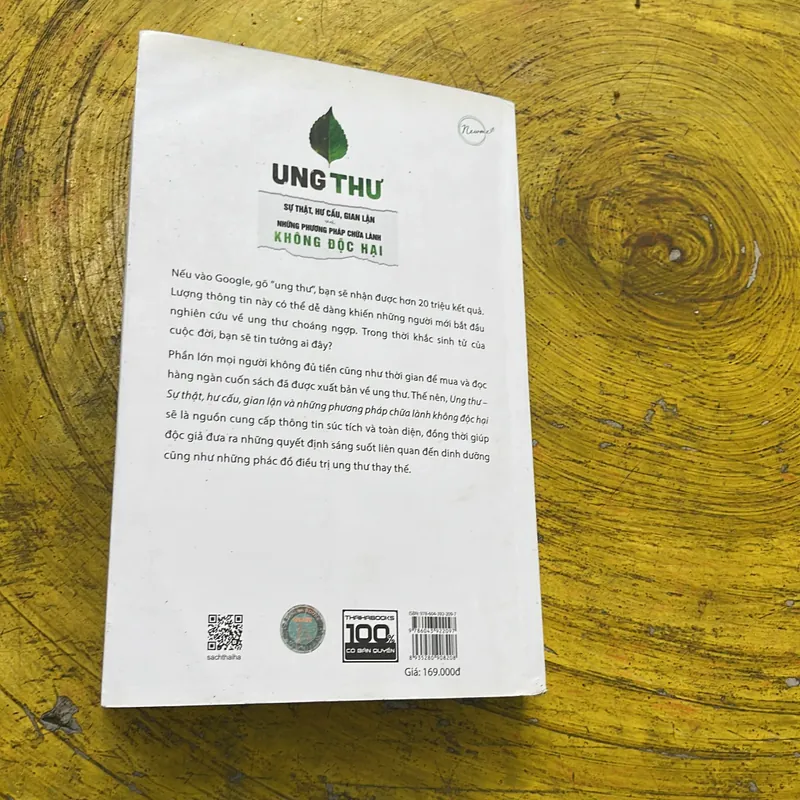 UNG THƯ SỰ THẬT , HƯ CẤU, GIAN LẬN VÀ NHỮNG PHƯƠNG PHÁP CHỮA LÀNH KHÔNG ĐỘC HẠI- 675074