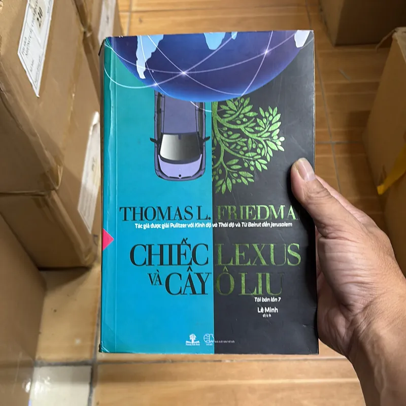 Chiếc Lexus và cây Ô liu 598976