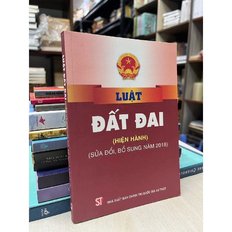 Luật đất đai 995672