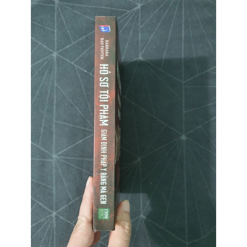 "Hồ sơ tội phạm Giám định pháp y bằng mã gen" - Barbara Rae-Venter 493210