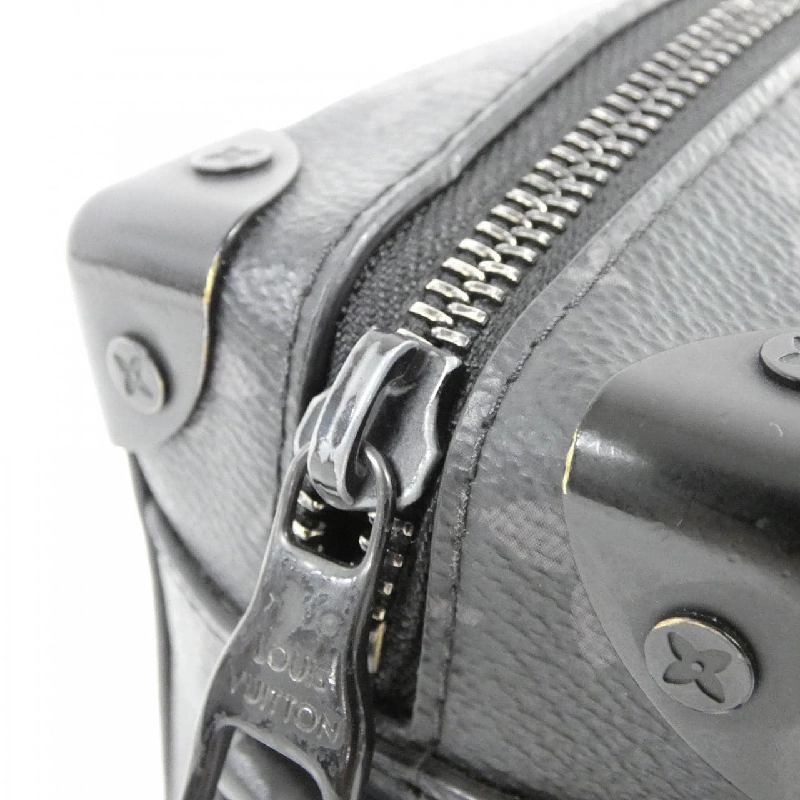 Túi xách vai Louis Vuitton Monogram Eclipse Mini Soft Trunk M44735 610322