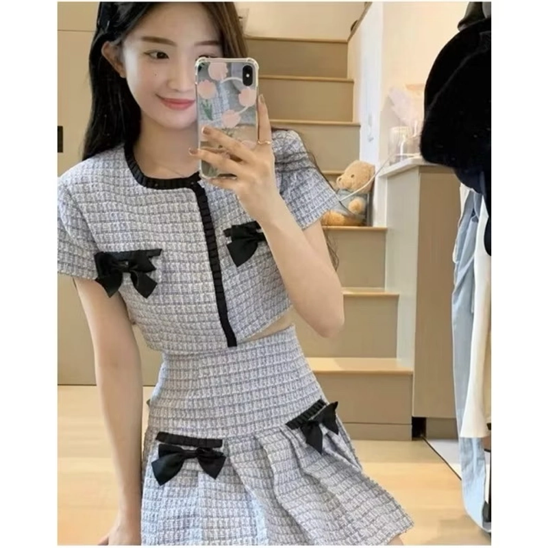 SET ÁO DẠ CARO NHÍ ĐÍNH NƠ ĐEN VIỀN REN ĐEN + CHÂN VÁY XẾP LY ĐÍNH NƠ ĐEN 442808
