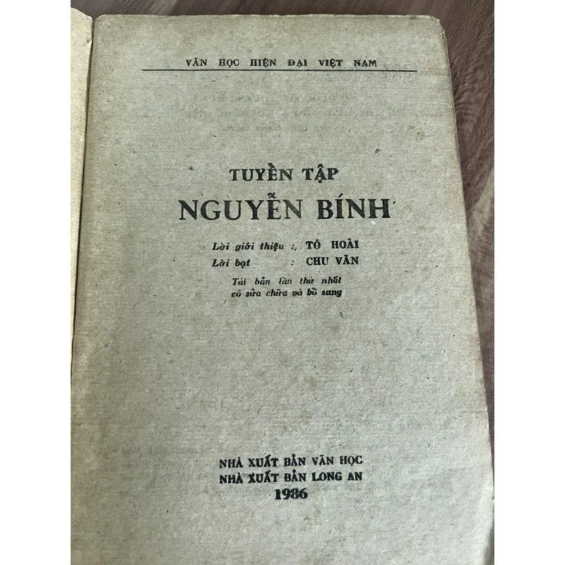 Thơ Nguyễn Bính : Tô Hoài giới thiệu; Chu Văn lời bạt 681723