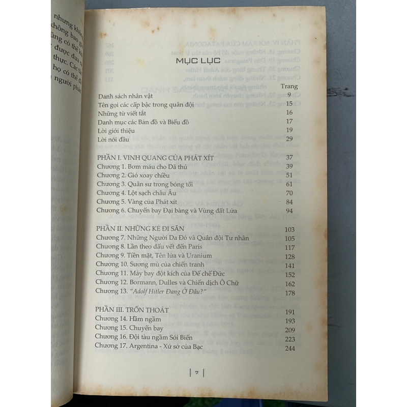 SÓI XÁM: CUỘC ĐÀO TẨU CỦA ADOLF HITLER - SIMON DUNSTAN & GERRAD WILLIAM 546017