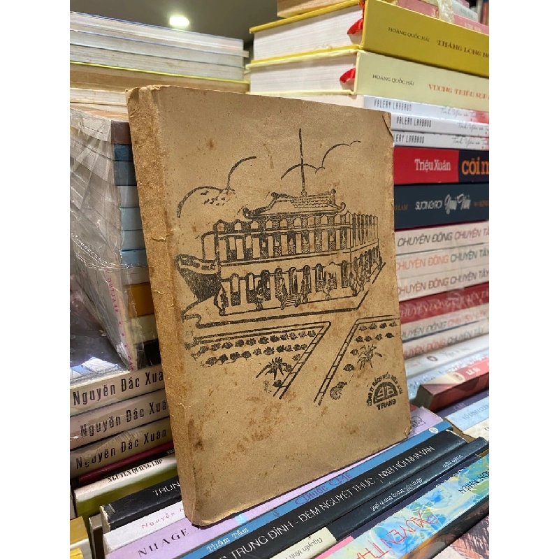 Chuyện tình kể lúc trước rạng đông - Dương Thu Hương 366543