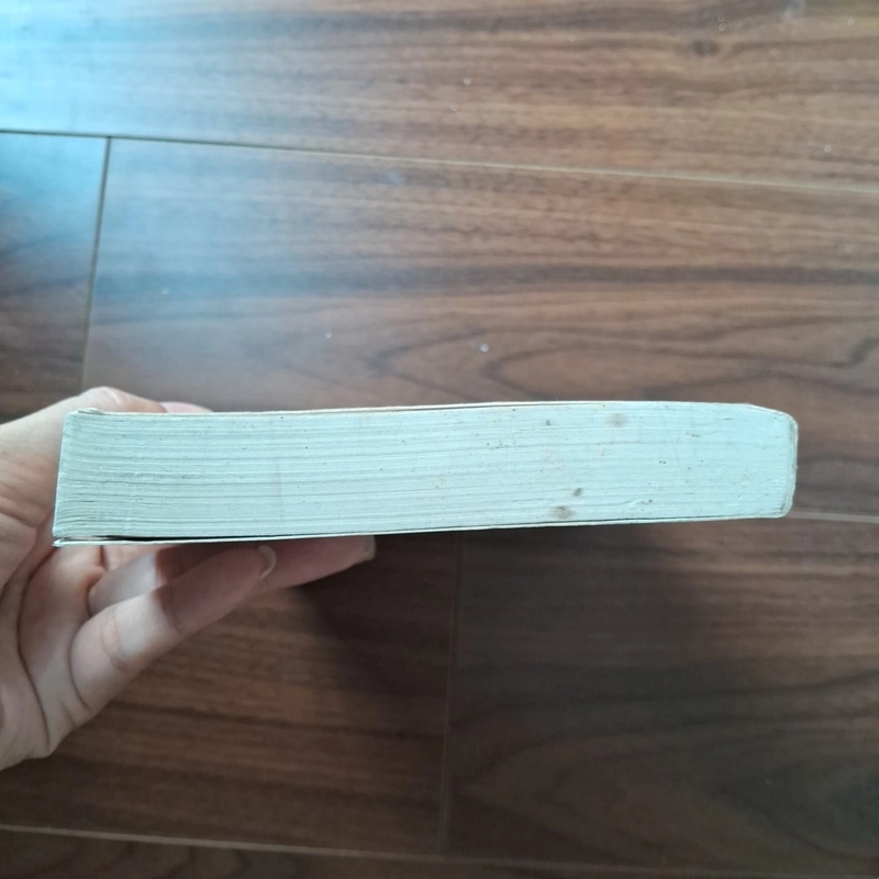 Những cánh hoa lạc loài 506071