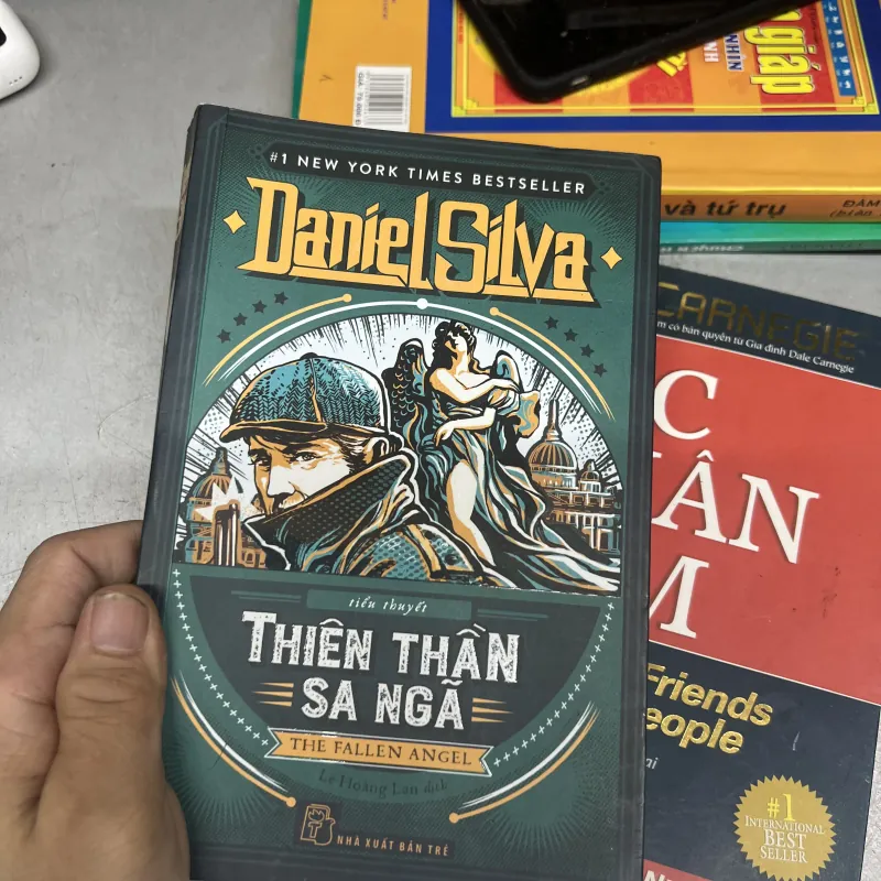 Thiên Thần Sa Ngã 1000979