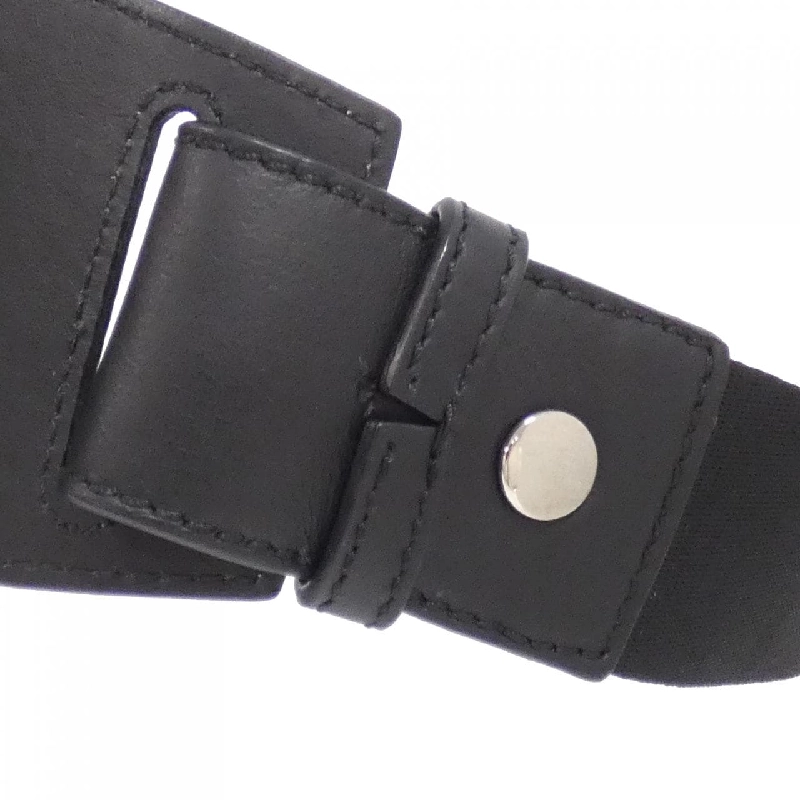 Túi đeo hông Fendi Baguette 7VA472 A9ZL 609170