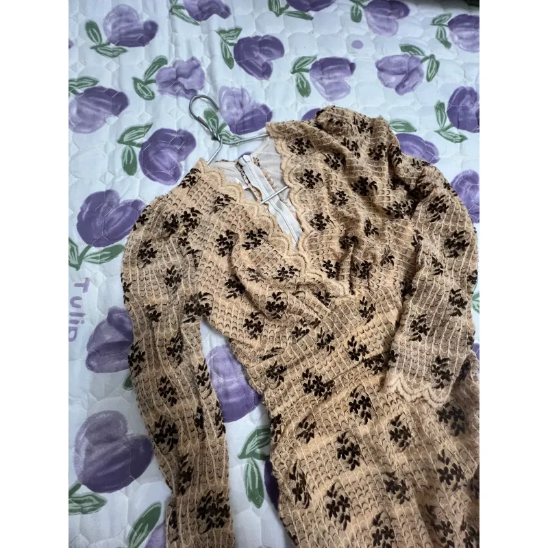 Trang phục váy dài họa tiết hoa nhỏ màube, ren thoáng mát, size... 989706