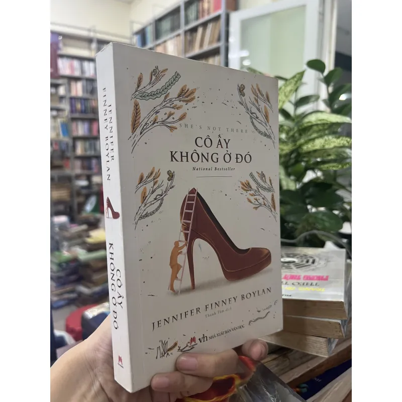 CÔ ẤY KHÔNG Ở ĐÓ - JENNIFER FINNEY BOYLAN 1010242