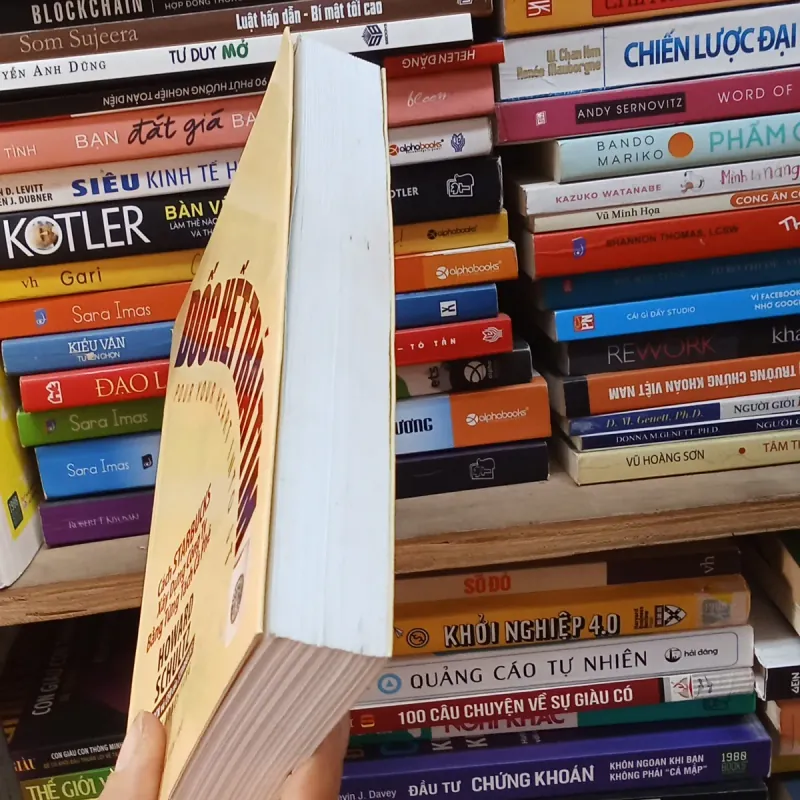 Dốc Hết Trái Tim - Howard Schultz Và Dori Jones Yang 779027