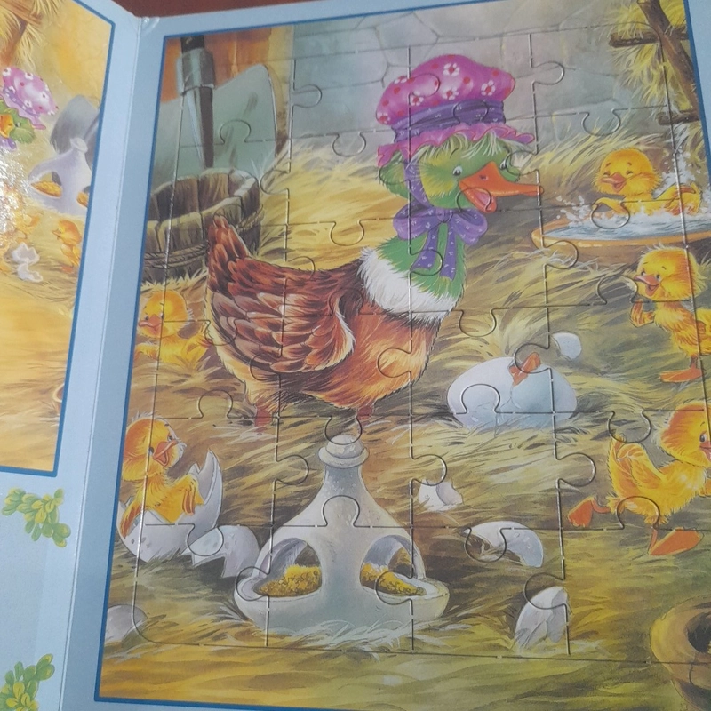 URLY LITTLE DUCKLING - Chú Vịt con xấu xí (bộ sách em tập xếp hình) 505564