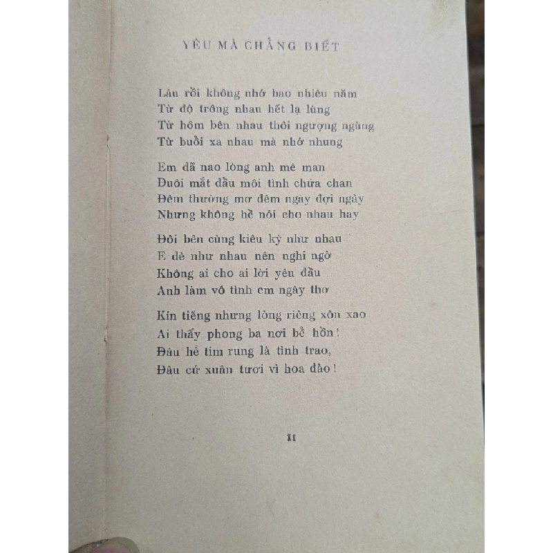 TA ĐỢI EM TỪ BA MƯƠI NĂM - VŨ HOÀNG CHƯƠNG ( SÁCH ĐÓNG LẠI BÌA , KO CÒN BÌA GỐC ) 304370