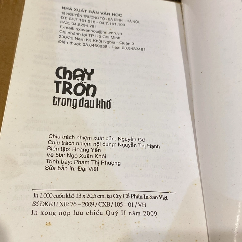CHẠY TRỐN TRONG ĐAU KHỔ (XB 2009) 521626