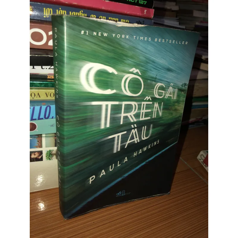 Cô gái trên tàu - Paula Hawkins 996389