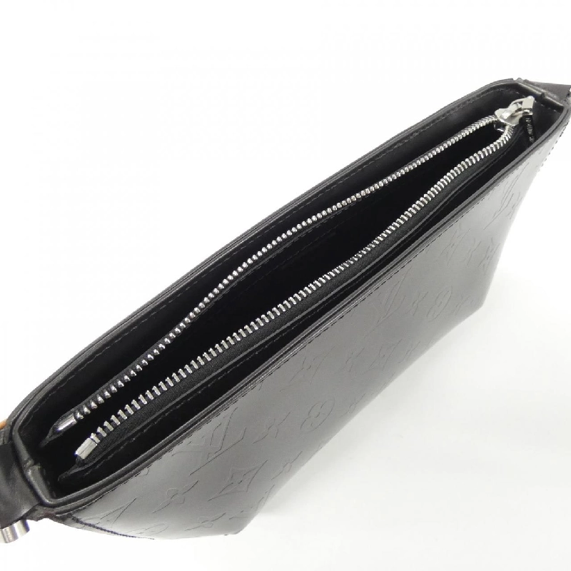 Túi xách vai Louis Vuitton Monogram Matt Fowler M55142 611137