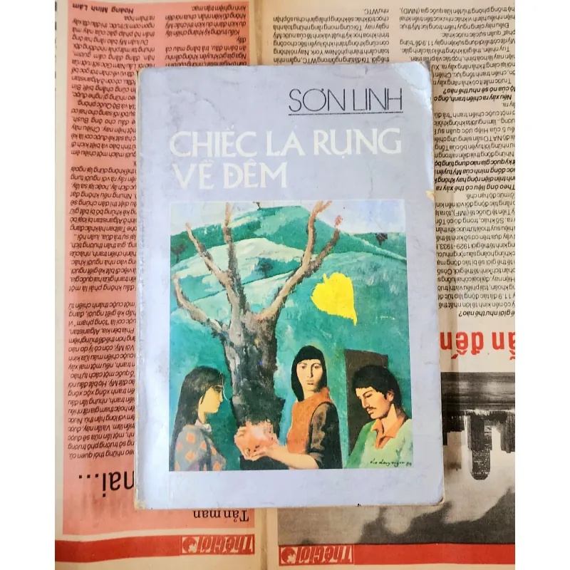 Tiểu thuyết CHIẾC LÁ RỤNG VỀ ĐÊM (301 trang) - Tác giả: Sơn Linh 993427