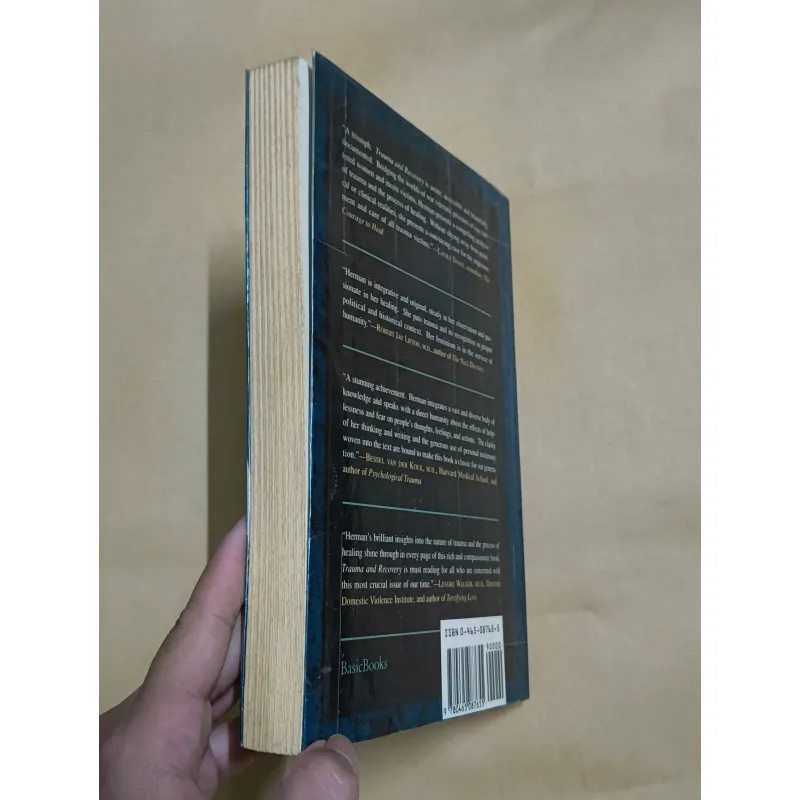 Trauma and Recovery - Judith Lewis Herman 973821