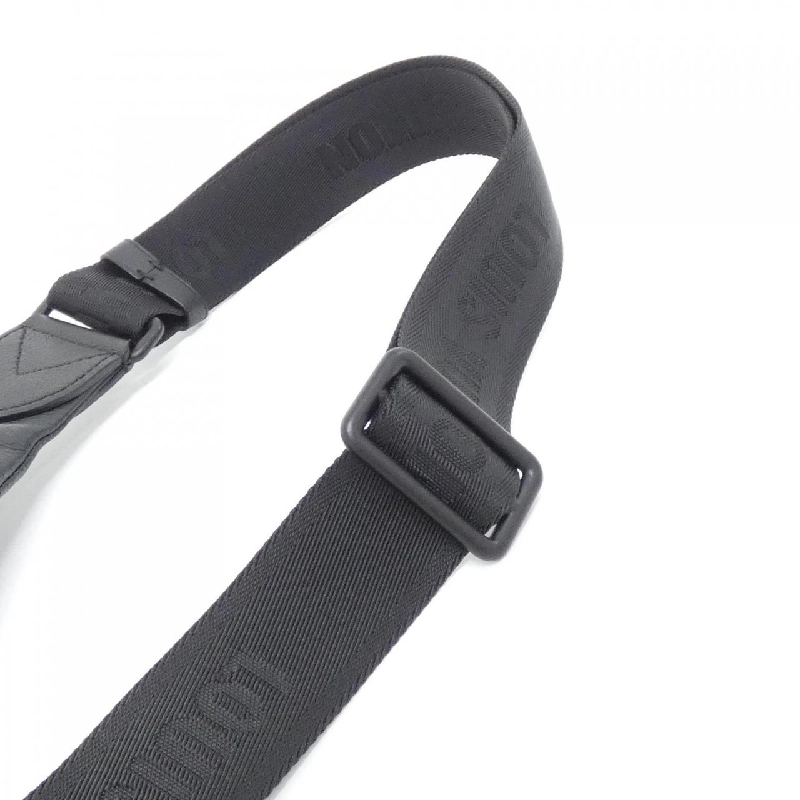 Túi đeo chéo Monogram Shadow Duo M21890 của Louis Vuitton 612647