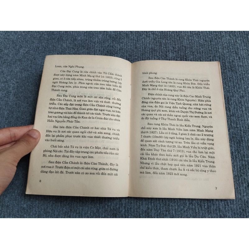 ĐỜI SỐNG TRONG TỬ CẤM THÀNH 551709