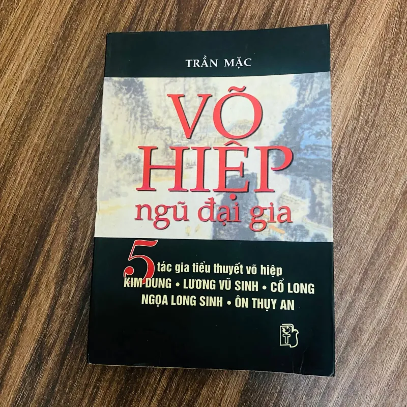 Võ hiệp ngũ đại gia - Trần Mặc#HATRA 1042473