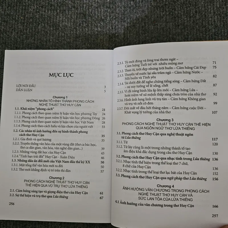 Phong cách nghệ thuật thơ Huy Cận qua lửa thiêng 745002