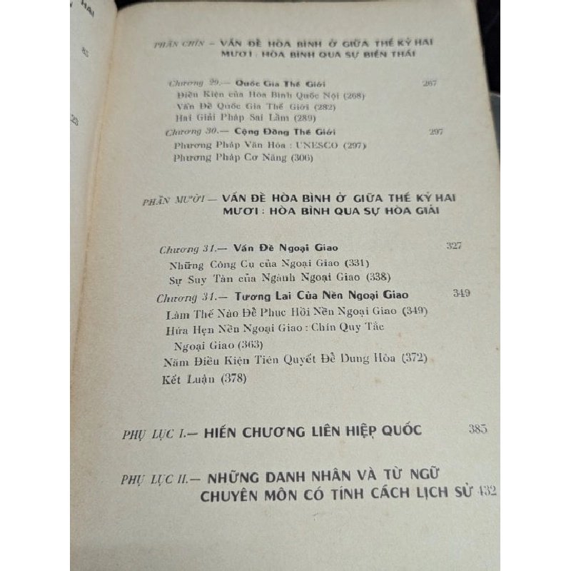 Chính trị và bang giao quốc tế - Hans J.Morgenthau ( một nhóm người dịch ) 750918