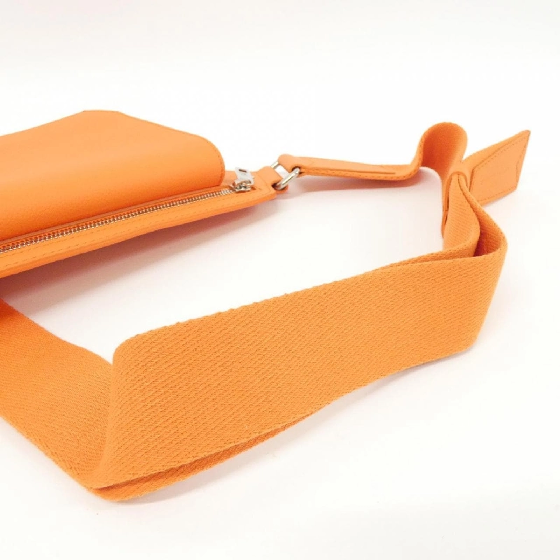 Túi đeo chéo LV Aerogram của Louis Vuitton M59625 612600