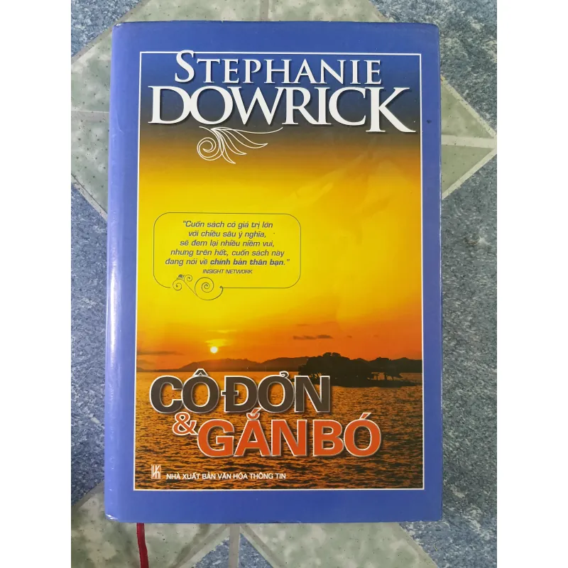 Cô đơn & Gắn Bó - Stephanie Dowrick 687715