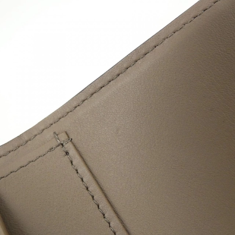 Ví Louis Vuitton Trillon Portefeuille Capucines Compact M62156 622216