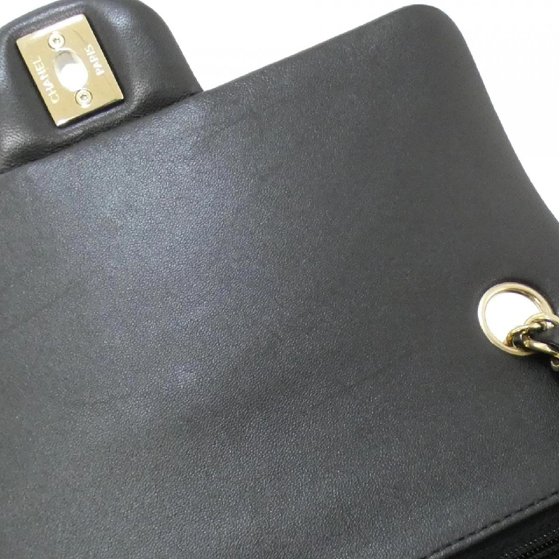 Túi xách chéo Chanel 69900 612106