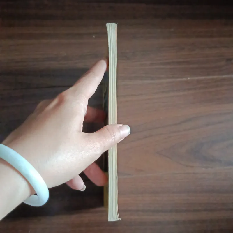 Mr midnight - người bạn vô hình bị mì ống siết cổ 933987