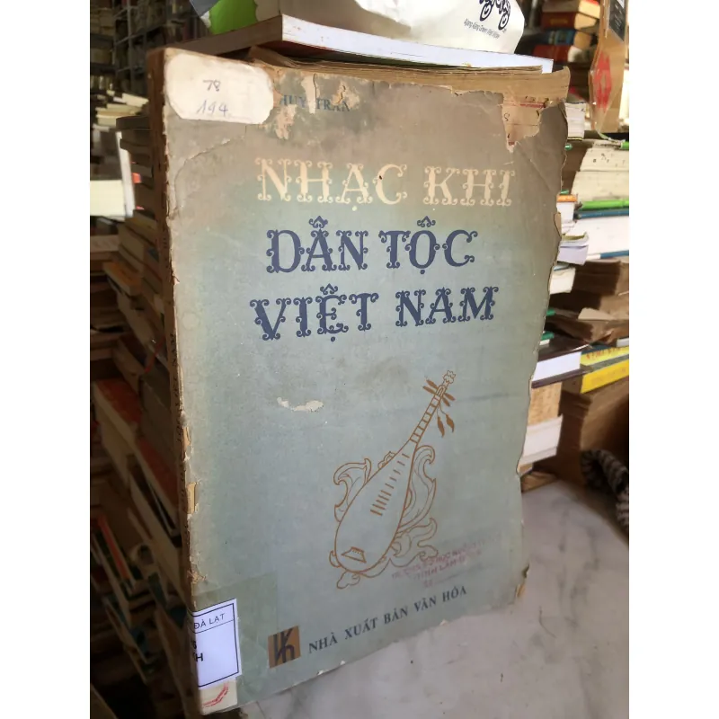 Nhạc khí dân tộc Việt Nam - Lê Huy - Huy Trân 1002414