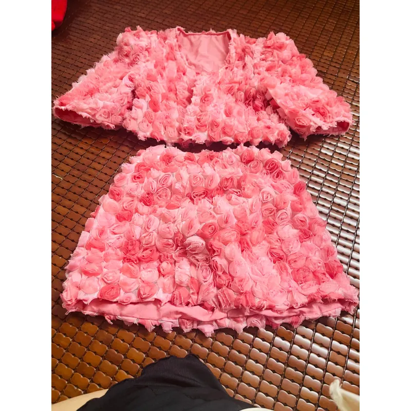 Sét váy hoa hồng size M , quảng châu cao cấp 575594