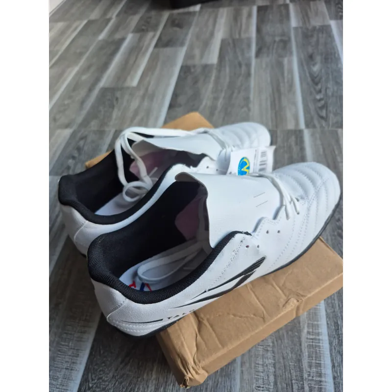 Pass giày mới Talo (chân 26cm) 930084