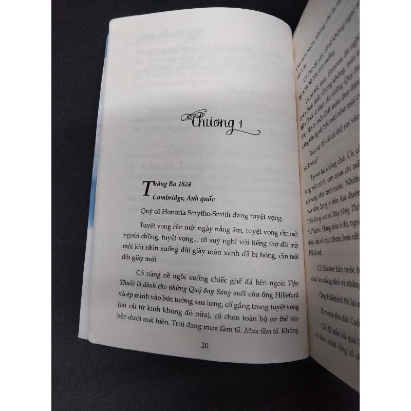 Như chốn thiên đường Julia Quinn mới 90% bẩn nhẹ tróc gáy nhẹ 2017 HCM.ASB0609 916805