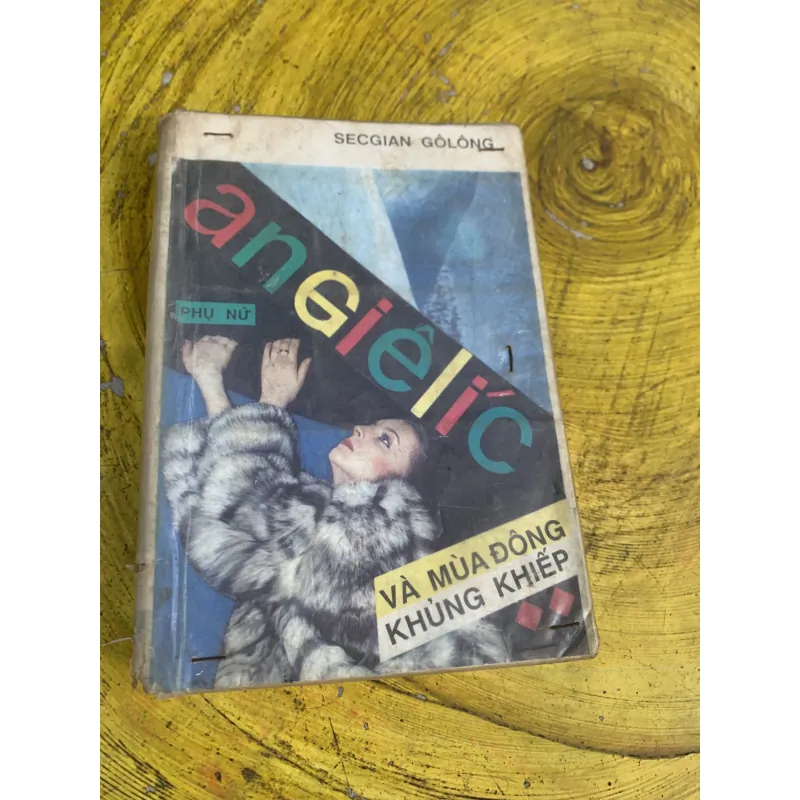 ANGIELIC VÀ MÙA ĐÔNG KHỦNG KHIẾP 746643