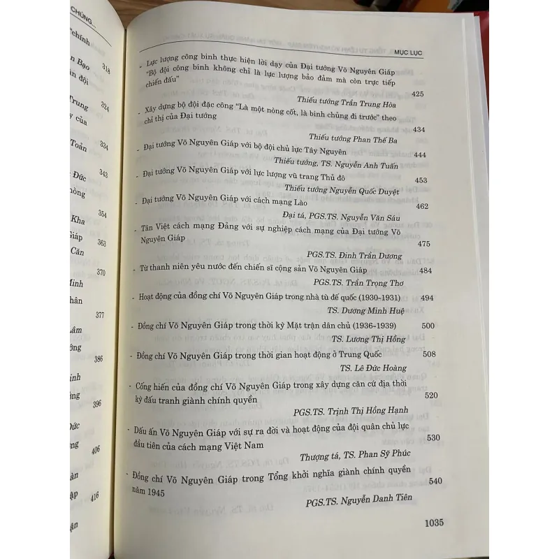 Đại tướng tổng tư lệnh Võ Nguyên Giáp - Bìa cứng mới đẹp 763749