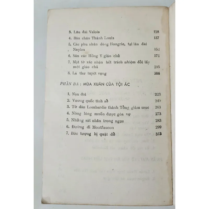 Tiểu thuyết NHỮNG ÔNG VUA BỊ NGUYỀN RỦA (Tác giả Maurice Druon), trọn bộ 2 tập 703655