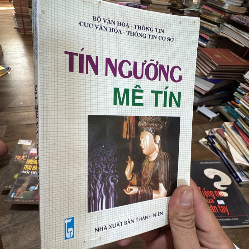 Tín ngưỡng mê tín 370454