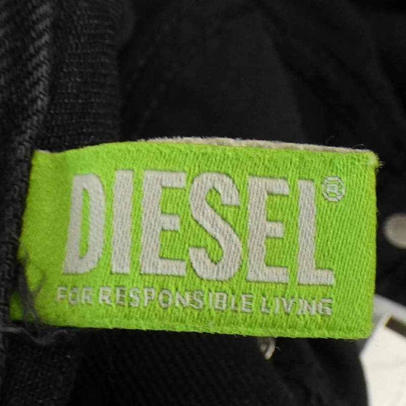 Quần jeans DIESEL 651778