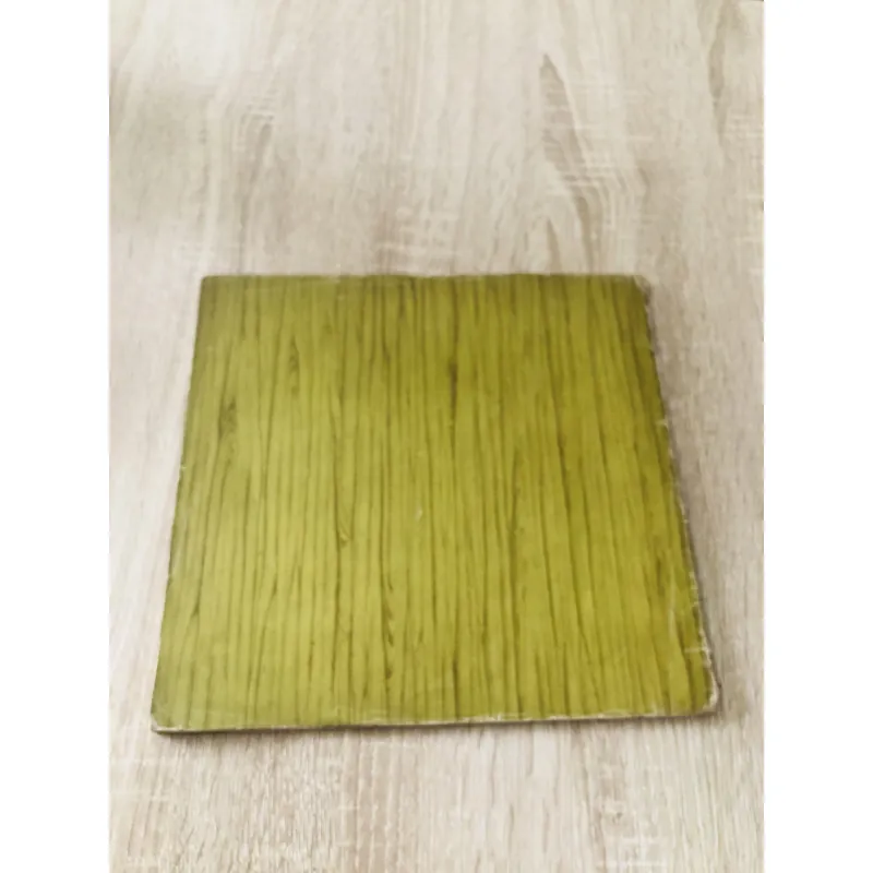 MỘT SỐ HÌNH ẢNH BÁC HỒ VỚI PHỤ NỮ  1019126