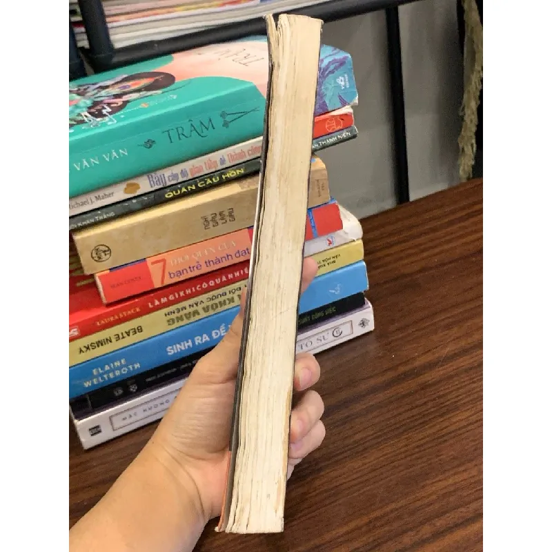 Gia tộc Ma Cà Rồng (Blue Bloods) – Melissa de la Cruz 570618