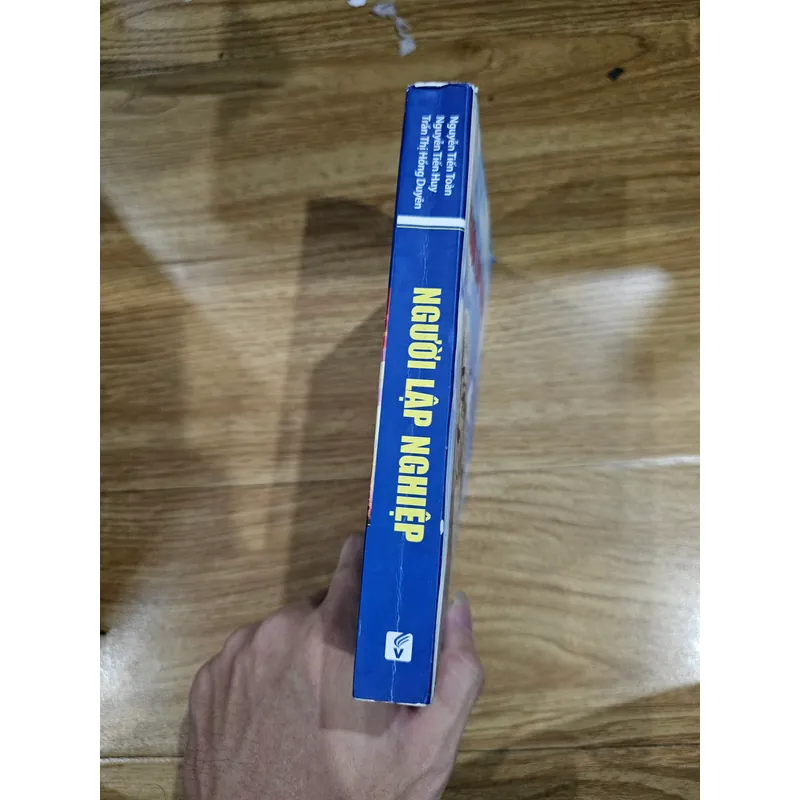 Người lập nghiệp
 694569