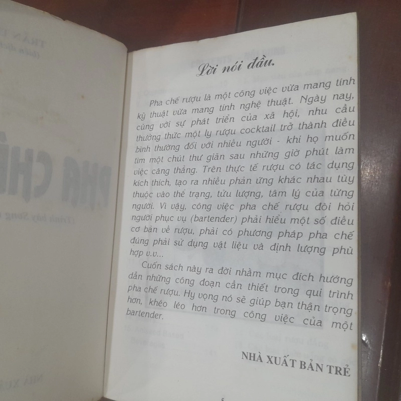 THE BARTENDER'S STANDARD MANUAL - Pha chế RƯỢU (song ngữ Anh - Việt) 546535