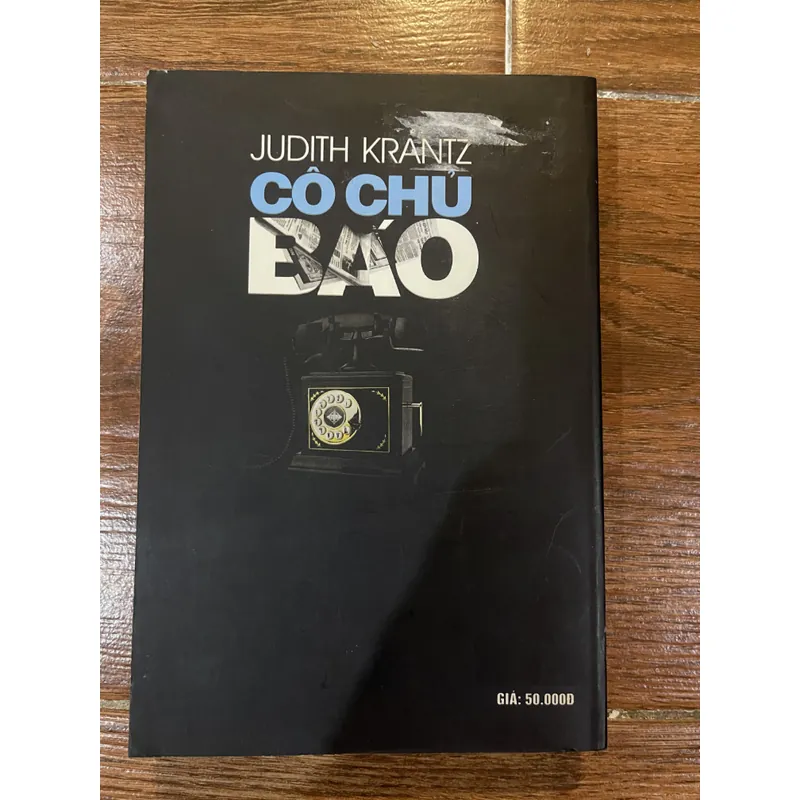 Cô chủ báo - Judith Krantz (8) 597889