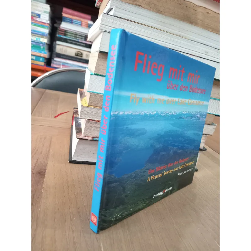 Fly with me over Lake Constance 592974