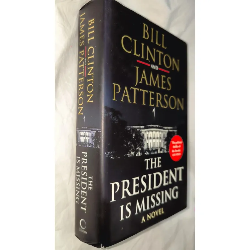  The President Is Missing (Bill Clinton & James Patterson) (bìa cứng khổ lớn) 748372