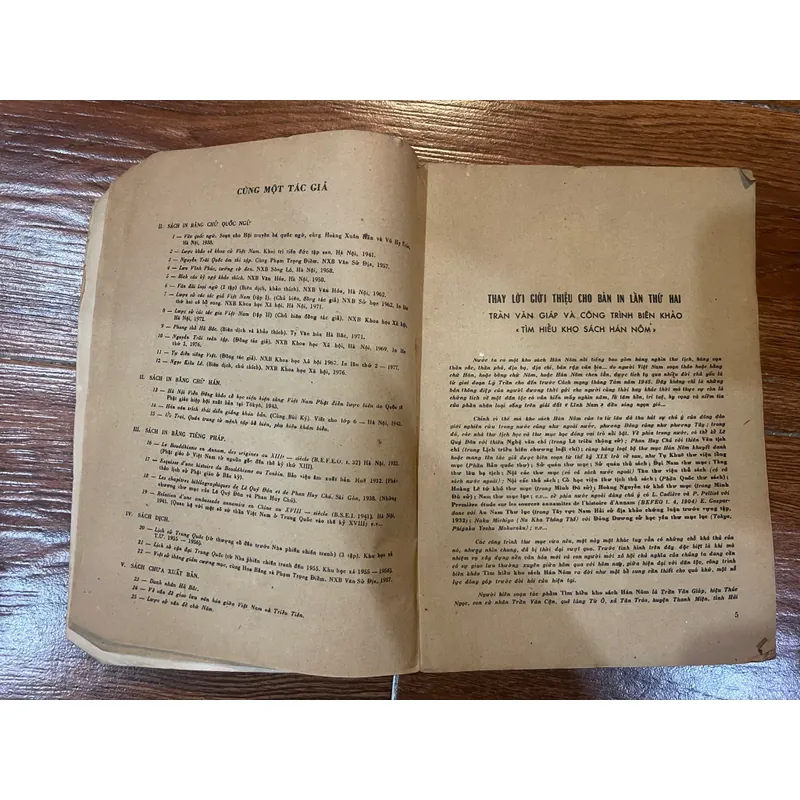 TÌM HIỂU KHO SÁCH HÁN NÔM - Nguồn tư liệu văn học sử học Việt Nam (19) 561033